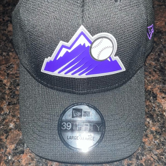 New Era Other - Colorado Rockies New Era 39Thirty Hat - Size L-XL